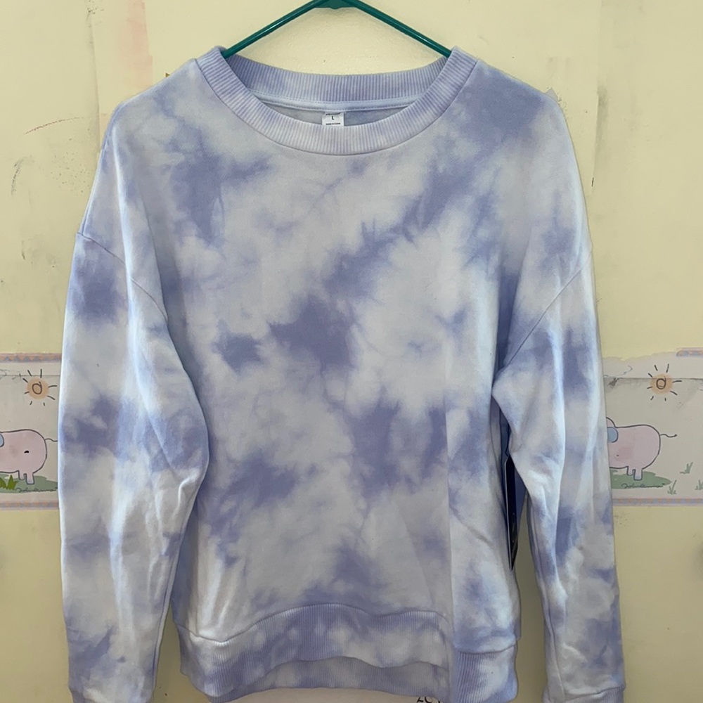 crew neck